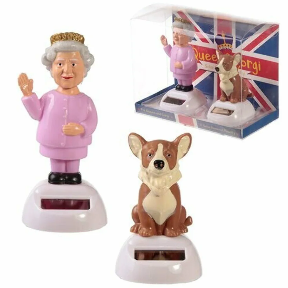 Puckator Solar Pal Queen and Corgi Dog Dancing Figures